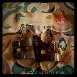 NWT Gymboree molded footbed brown sandals